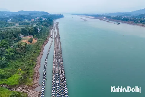 Toàn cảnh đường ống dẫn nước từ sông Đà về nhà máy cấp nước cho Hà Nội sẽ hoàn thành trong quý II/2026