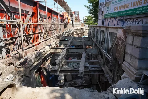 Hà Nội: Cận cảnh thi công sửa chữa cầu Trần Nhật Duật