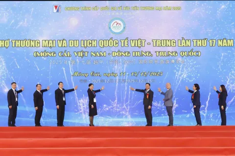Chính thức diễn ra Hội chợ Thương mại và Du lịch quốc tế Việt - Trung