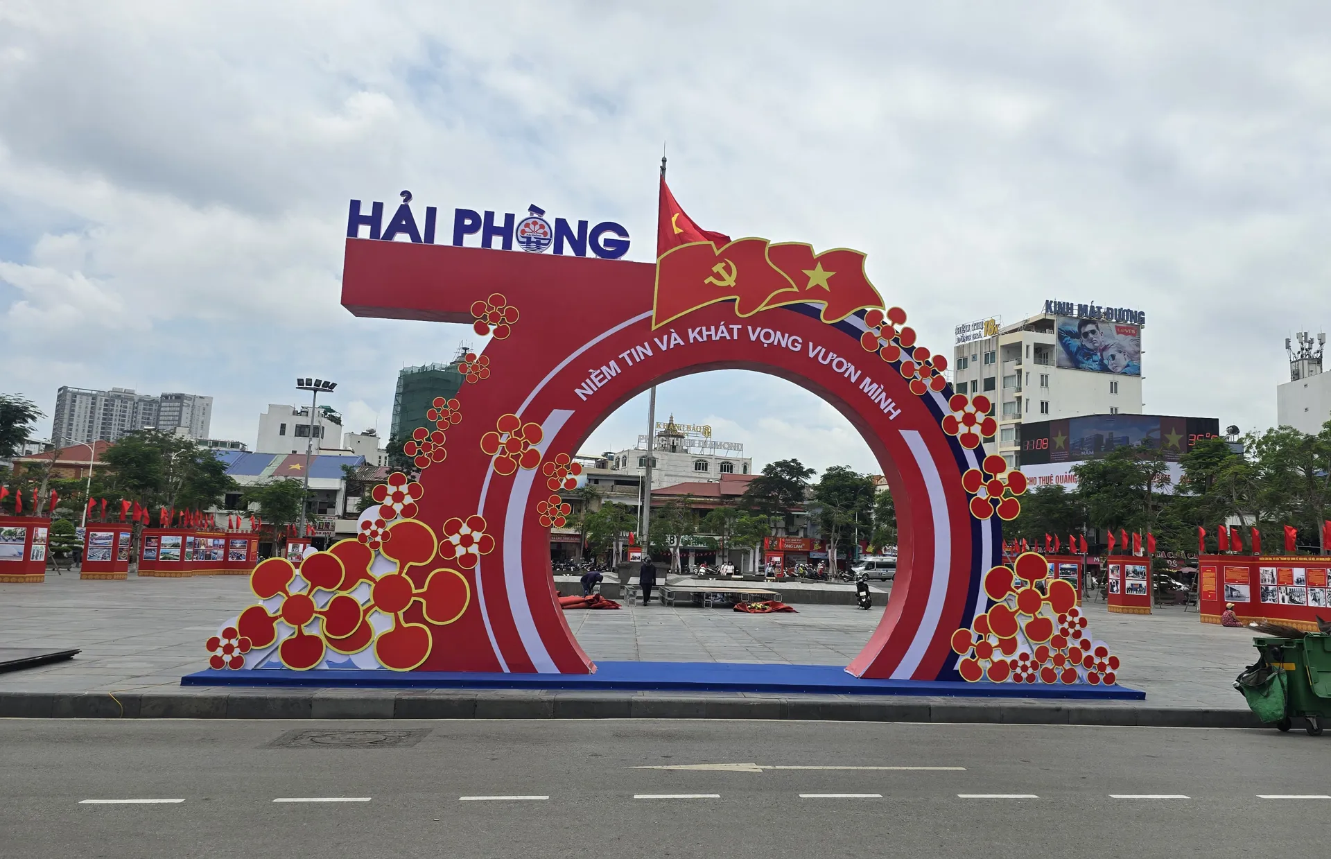 Triển lãm ảnh, tư liệu xưa và nay về Hải Phòng
