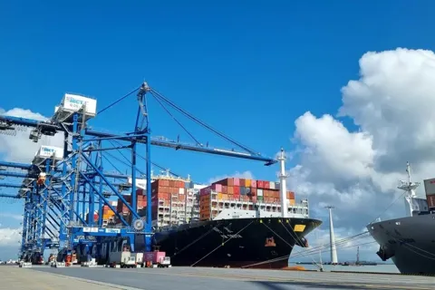 Hải Phòng - thành phố cửa ngõ của giao thông “đi trước, mở đường”