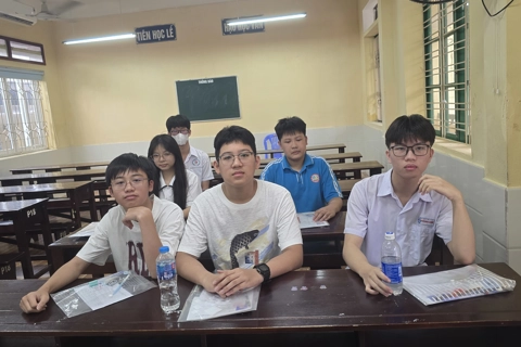 Hải Phòng, Quảng Ninh: gần 200 thí sinh vắng thi môn ngữ văn