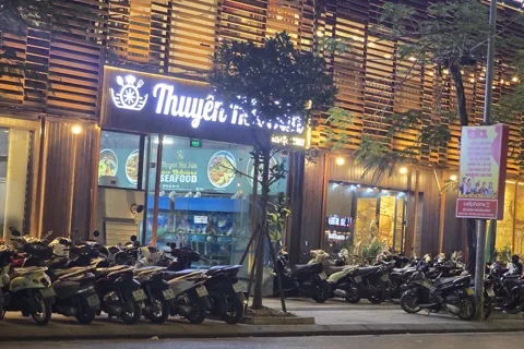 Hải Phòng:  lấn chiếm vỉa hè, mất an toàn giao thông ở phố Lạch Tray
