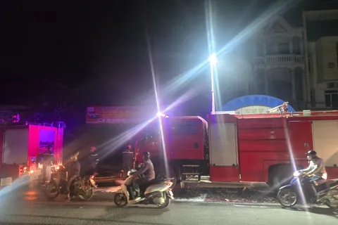 Hải Phòng: cháy xưởng sửa chữa ô tô tại phường Hồng An