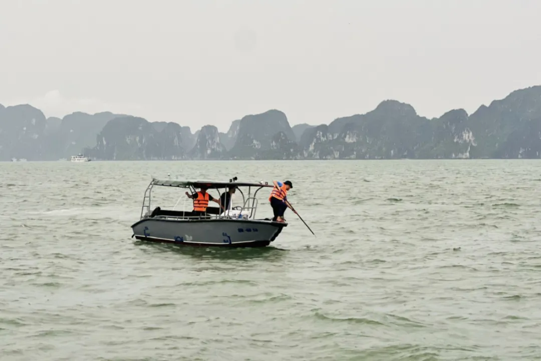 Quảng Ninh: tìm thấy thi thể cháu bé trong vụ lật tàu