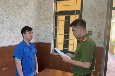 Quảng Ninh: khởi tố nhân viên tham ô hơn 200 triệu đồng từ khách hàng
