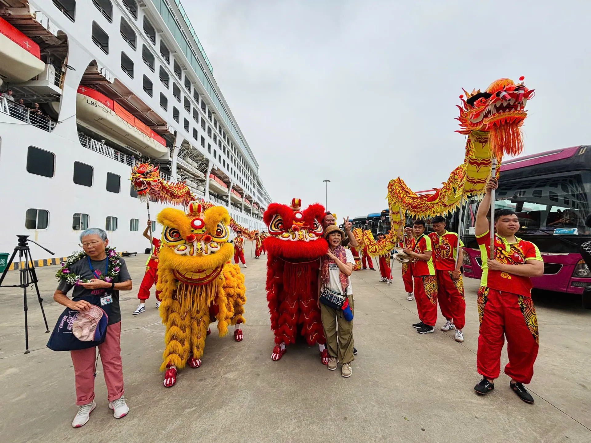 Quảng Ninh đón 1.700 khách du lịch đến từ Nhật Bản
