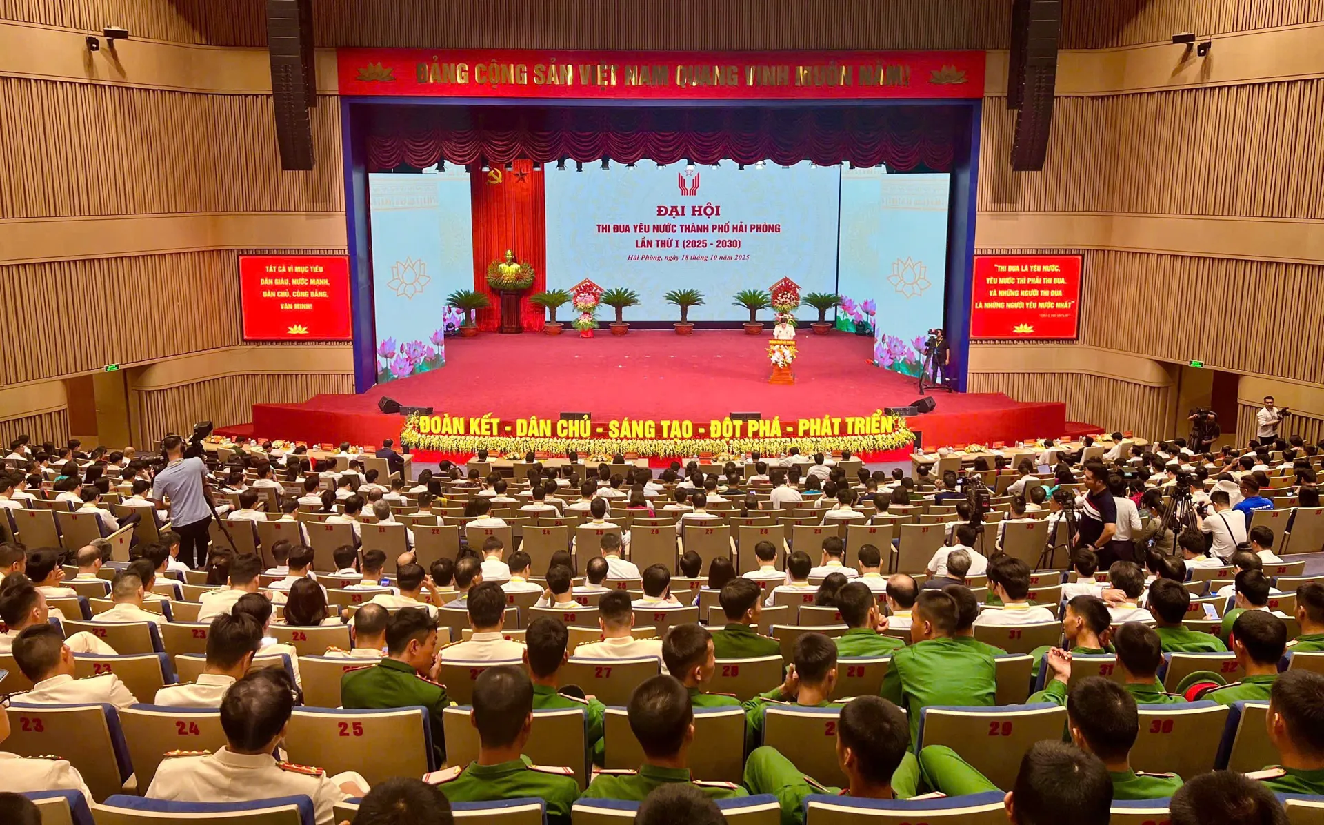 Đại hội thi đua yêu nước thành phố Hải Phòng lần thứ I: Phát huy truyền thống "Thành phố Cảng Anh hùng"
