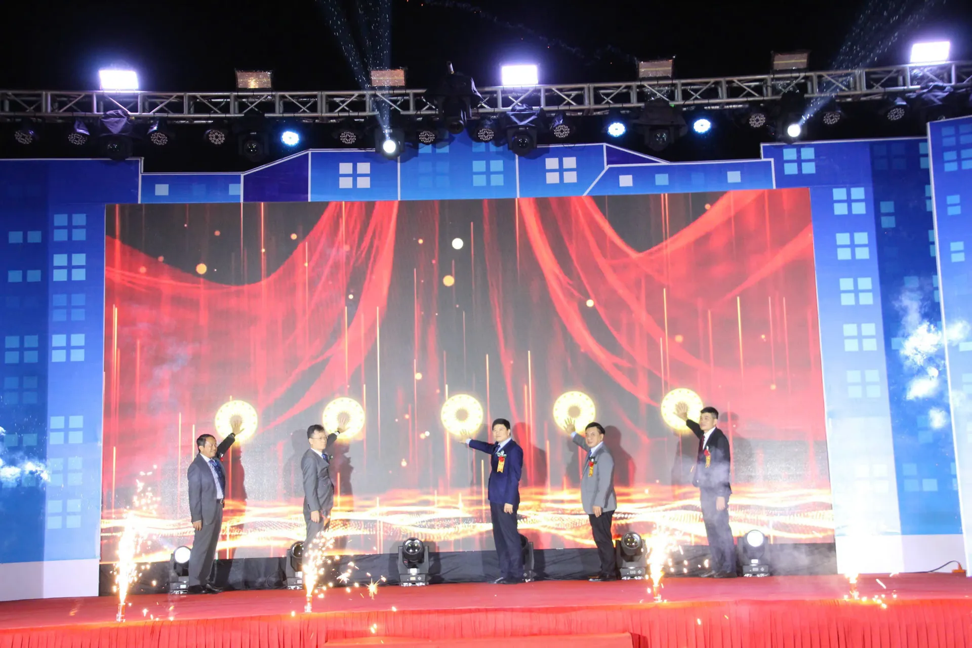 Khai mạc Hội chợ Công Thương vùng đồng bằng sông Hồng - Hải Phòng 2025