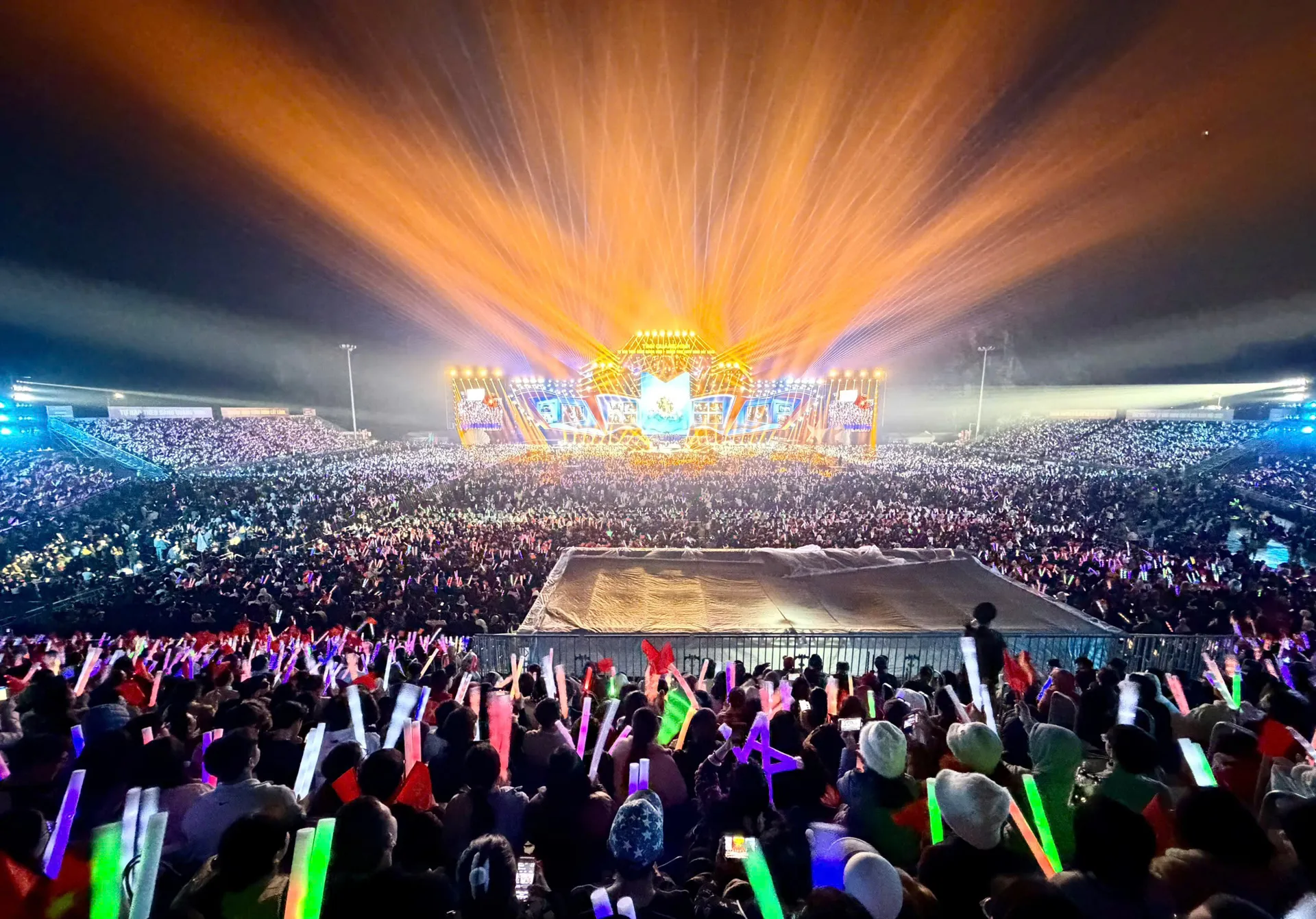 Đặc sắc chương trình nghệ thuật “Tự hào theo Đảng quang vinh - Quảng Ninh vươn mình cất cánh”