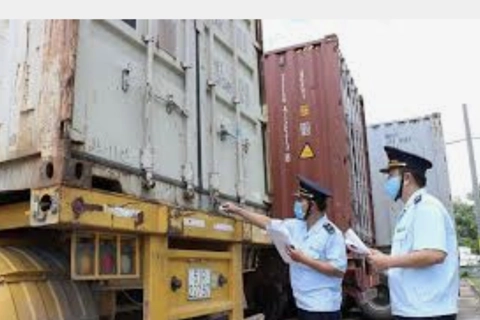 Chi cục Hải quan khu vực III kiên quyết đấu tranh phòng chống buôn lậu, gian lận thương mại