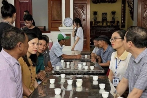 Hải Phòng hỗ trợ 2 gia đình có người tử vong vụ lật tàu Vịnh Xanh 58