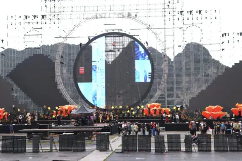 Quảng Ninh lắp đặt màn hình led tiếp sóng truyền hình trực tiếp concert "Đất mỏ anh hùng"