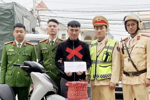 Hải Phòng: khởi tố đối tượng vận chuyển 11 kg pháo nổ