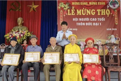 Hải Phòng chi gần 80 tỷ đồng chúc thọ người cao tuổi dịp đầu Xuân mới