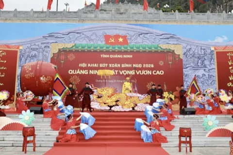 Hội khai bút Xuân Bính Ngọ 2026 - Quảng Ninh khát vọng vươn cao
