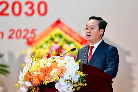 Ông Nguyễn Đức Trung tiếp tục được bầu làm Bí thư Tỉnh ủy Nghệ An khóa XX