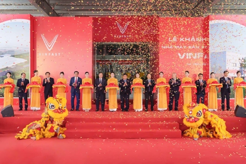 VinFast đưa nhà máy sản xuất ô tô điện tại Hà Tĩnh vào hoạt động