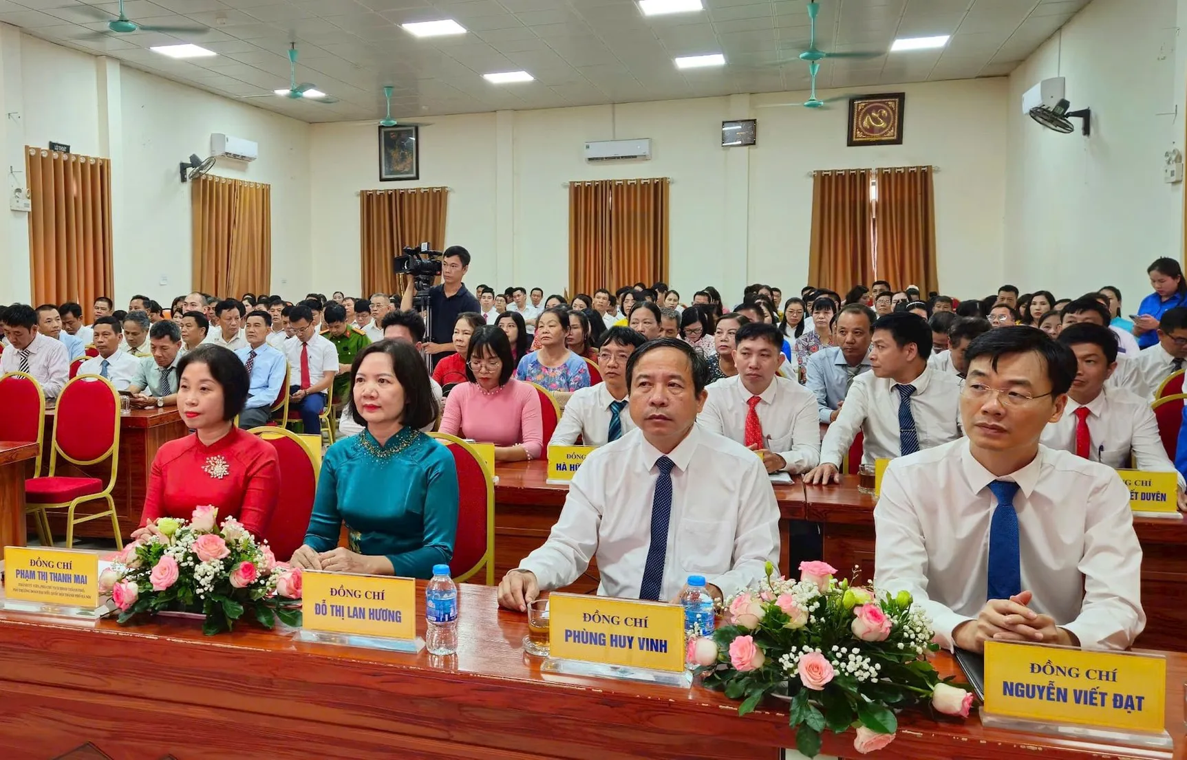Công bố các chức danh lãnh đạo phường Tùng Thiện