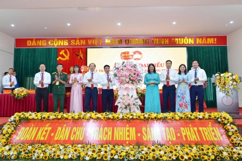 Đại hội đại biểu MTTQ Việt Nam phường Tùng Thiện lần thứ nhất thành công tốt đẹp