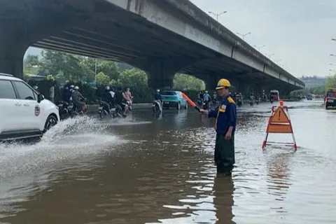 Ngành thoát nước Hà Nội “thiết quân luật”, sẵn sàng ứng phó bão Matmo