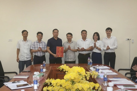 Thành lập Đảng bộ các cơ quan Đảng và Đảng bộ UBND xã Xuân Mai
