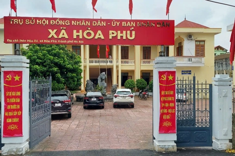 Xã Hòa Phú: vận hành thông suốt mô hình mới, bảo đảm tốt việc xử lý thủ tục hành chính
