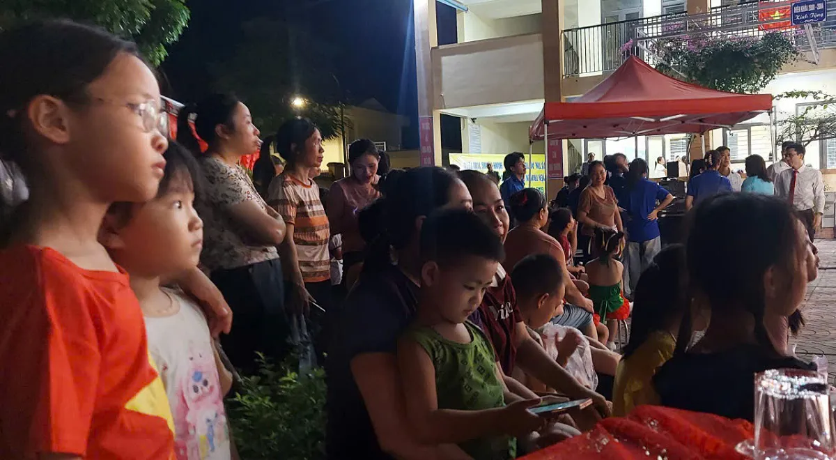 Ngoại ô vui mùa Trung Thu