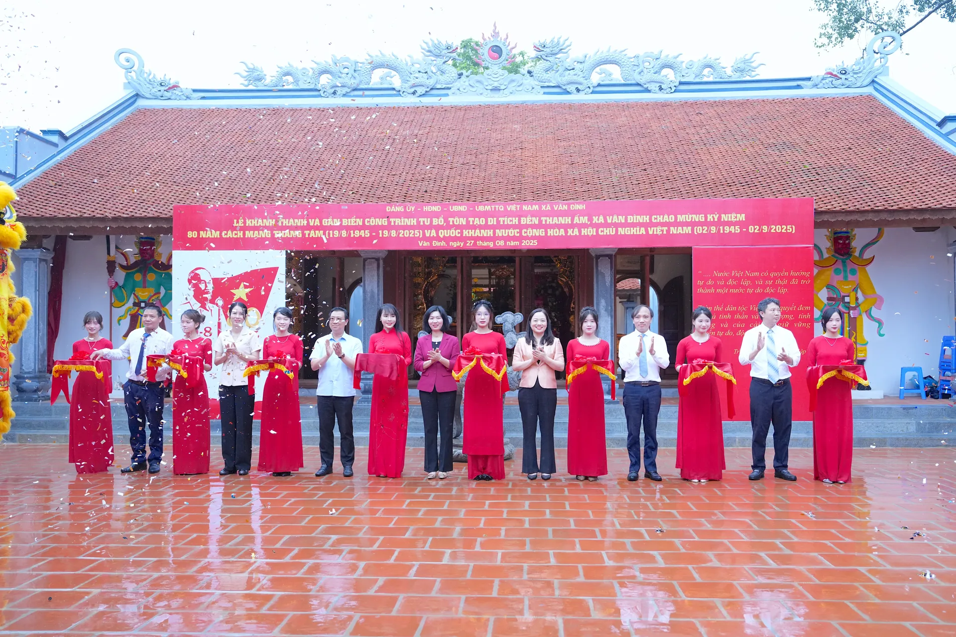 Xã Vân Đình: khánh thành và gắn biển công trình chào mừng đại lễ của đất nước