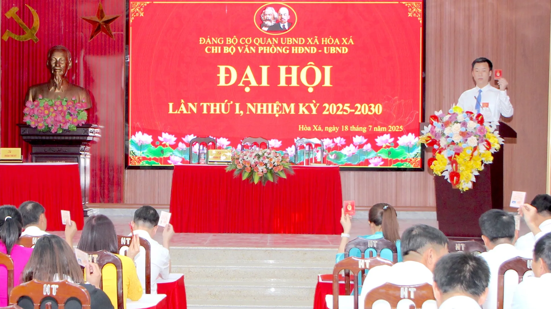 Đảng uỷ Xã Hòa Xá: 10/10 chi bộ trực thuộc tổ chức Đại hội