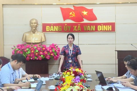 Xã Vân Đình: tăng cường công tác tuyên truyền Đại hội Đảng bộ