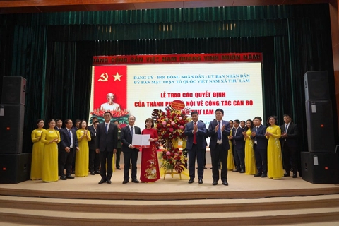 Hà Nội công bố Quyết định công tác cán bộ tại 3 xã: Phúc Thịnh, Vĩnh Thanh và Thư Lâm