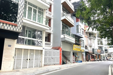 "Choáng" với giá nhà phố các quận trung tâm Hà Nội
