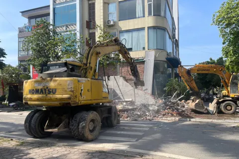 Xã Đông Anh tổ chức cưỡng chế thu hồi đất công bị chiếm dụng