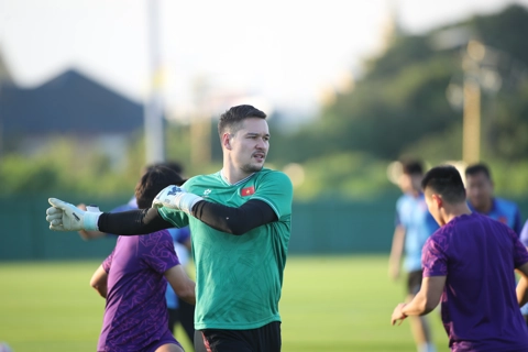 Làn sóng cầu thủ Việt kiều xuất hiện tại V-League