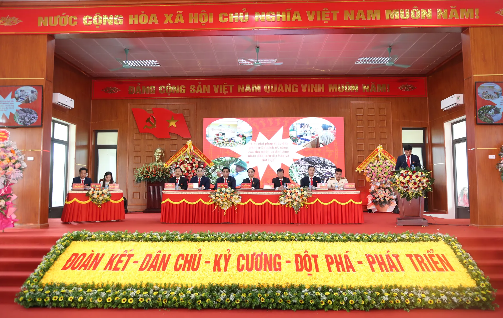 Xây dựng xã Bất Bạt phát triển toàn diện, văn minh, hạnh phúc