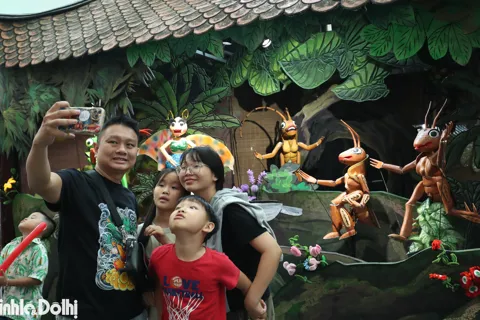 Trải nghiệm “Tinh hoa văn hóa Việt Nam” tại Hội chợ mùa Thu lần thứ nhất năm 2025