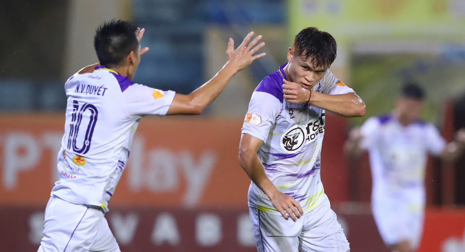 Vòng 23 V-League 2024-2025: Hà Nội FC thắng đậm TP Hồ Chí Minh