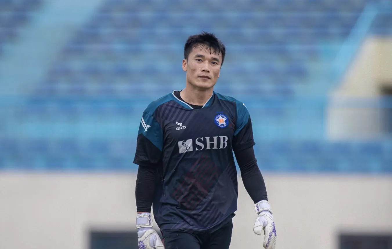 Bùi Tiến Dũng tỏa sáng, SHB Đà Nẵng giành vé tham dự V-League 2025-2026