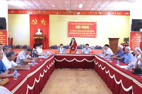 Xã Vật Lại lấy ý kiến góp ý dự thảo Báo cáo chính trị trình Đại hội Đảng bộ xã lần thứ I