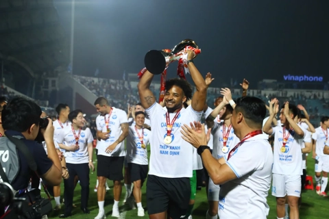 Xuân Son nghỉ hết năm, vắng mặt ở lượt đi V-League 2025-2026