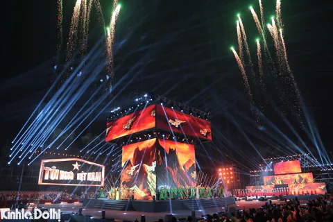 Mãn nhãn sắc màu văn hóa tại Lễ khai mạc Festival Thăng Long - Hà Nội 2025