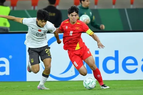 Vòng chung kết U23 châu Á 2026: thua Trung Quốc, Việt Nam đá tranh hạng Ba với Hàn Quốc
