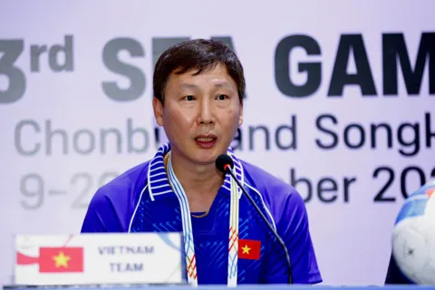 HLV Kim Sang-sik tự tin thắng U22 Philippines để vào chung kết SEA Games 33