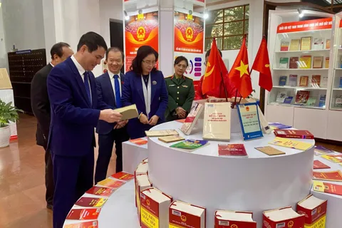 Trưng bày gần 800 tài liệu, hiện vật về Quốc hội Việt Nam