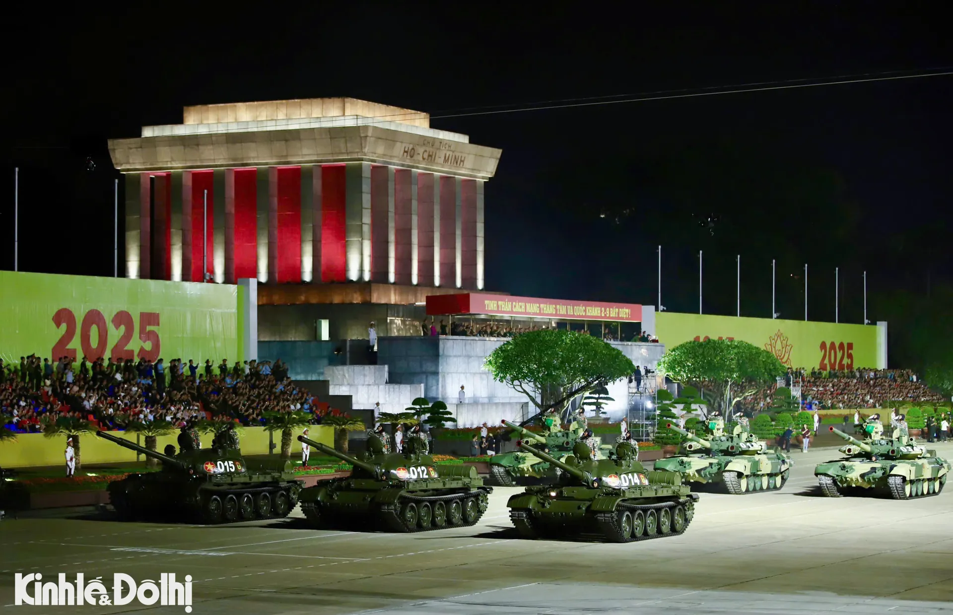 Cận cảnh dàn khí tài diễu binh tại Quảng trường Ba Đình trong buổi tổng hợp luyện đầu tiên