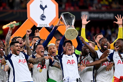 Tottenham đánh bại MU để giành danh hiệu đầu tiên sau 17 năm
