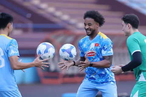 Tiền đạo Nguyễn Xuân Son trở lại tuyển Việt Nam: đạt 100% thể trạng, sẵn sàng thi đấu