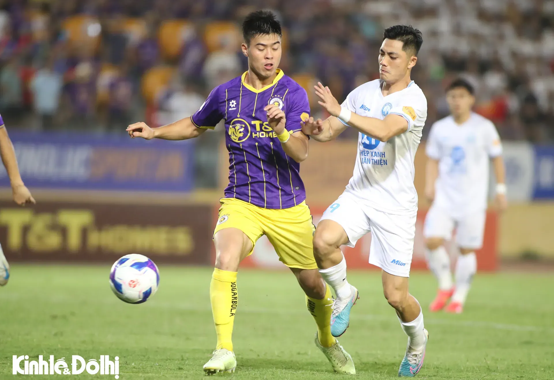 Vòng 11 V-League 2025-2026: Hà Nội FC gặp Nam Định, Ninh Bình đối đầu CA TP Hồ Chí Minh