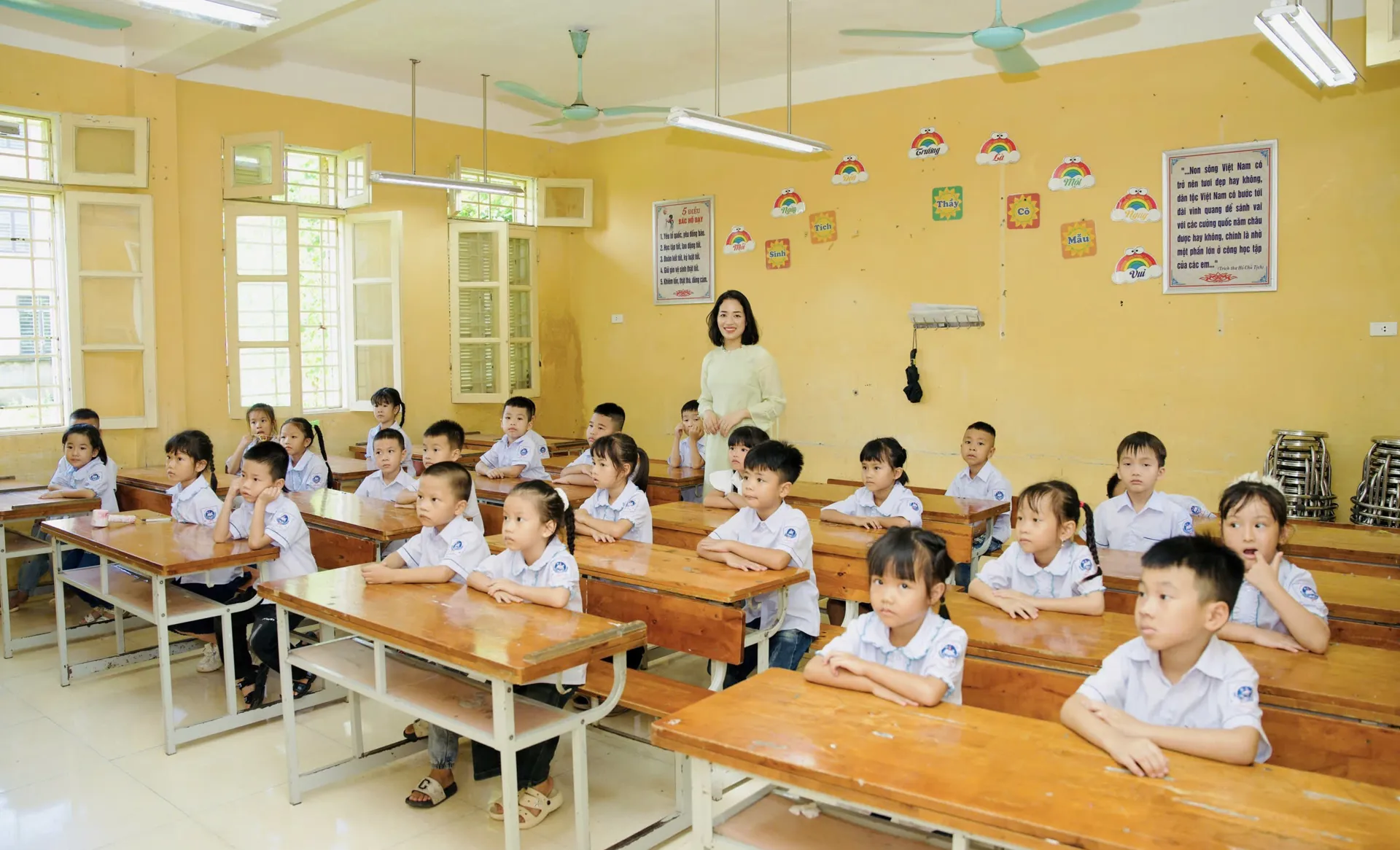 Rộn ràng Ngày hội toàn dân đưa trẻ đến trường tại xã Bất Bạt